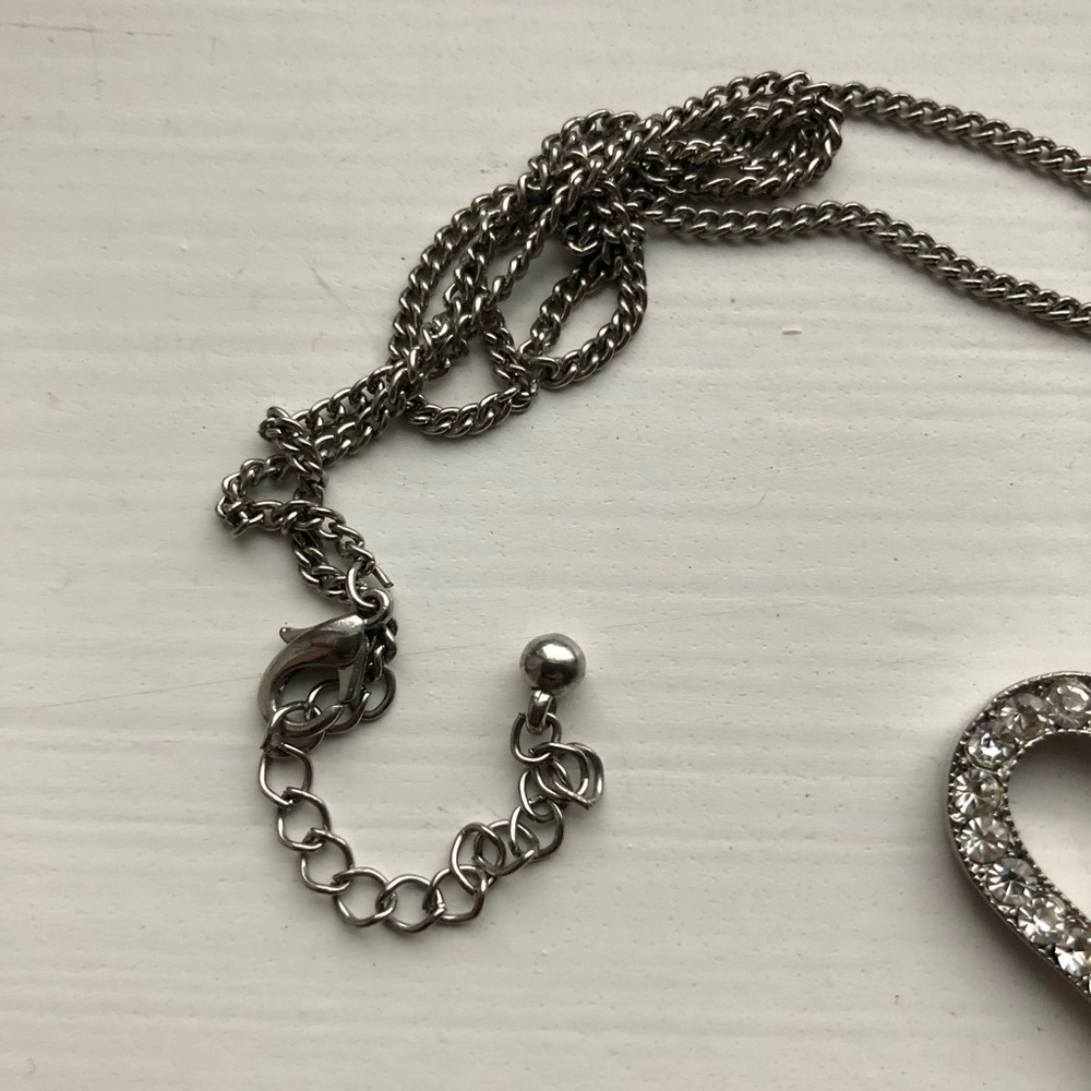Silver & diamond heart cutout pendant necklace - Picture 3 of 7